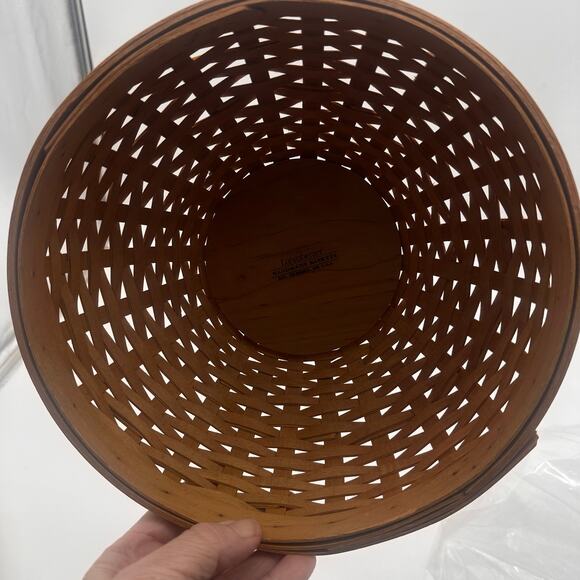 Longaberger basket wood inner engraved 2003 handmade woven company pamphlet - Picture 6 of 16